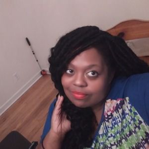 Meet your Posher, Aleya